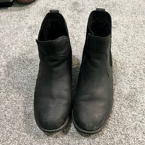 UGG. Bonham leather boot